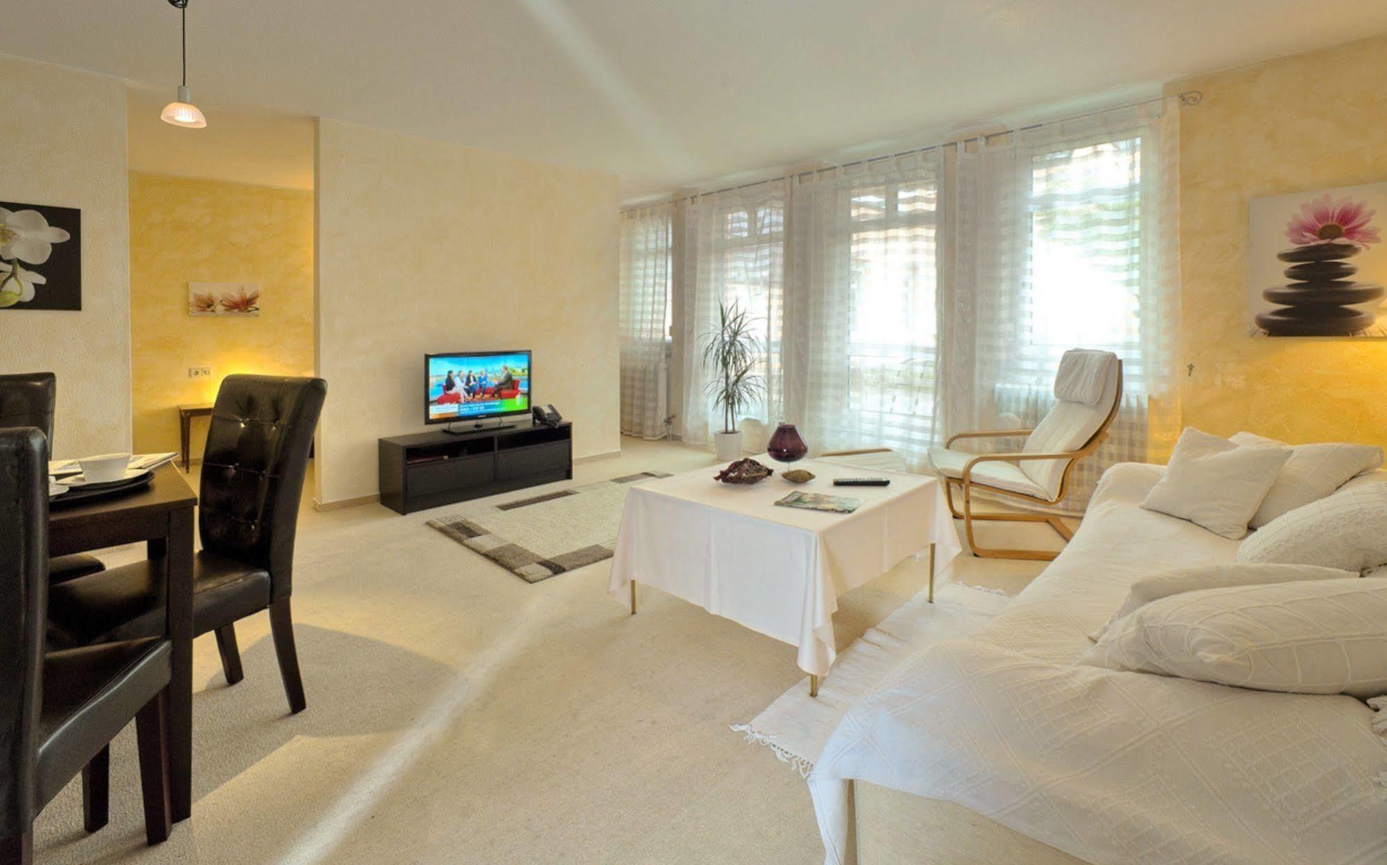 Stadt-Hotel Loerrach Gbr 외부 사진